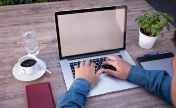 Jak się pisze list list?